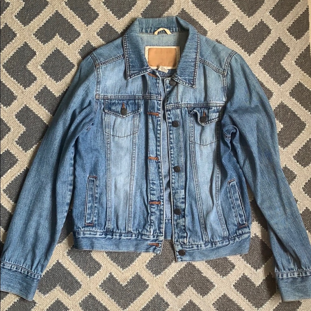 💙Hollister Jean Jacket💙